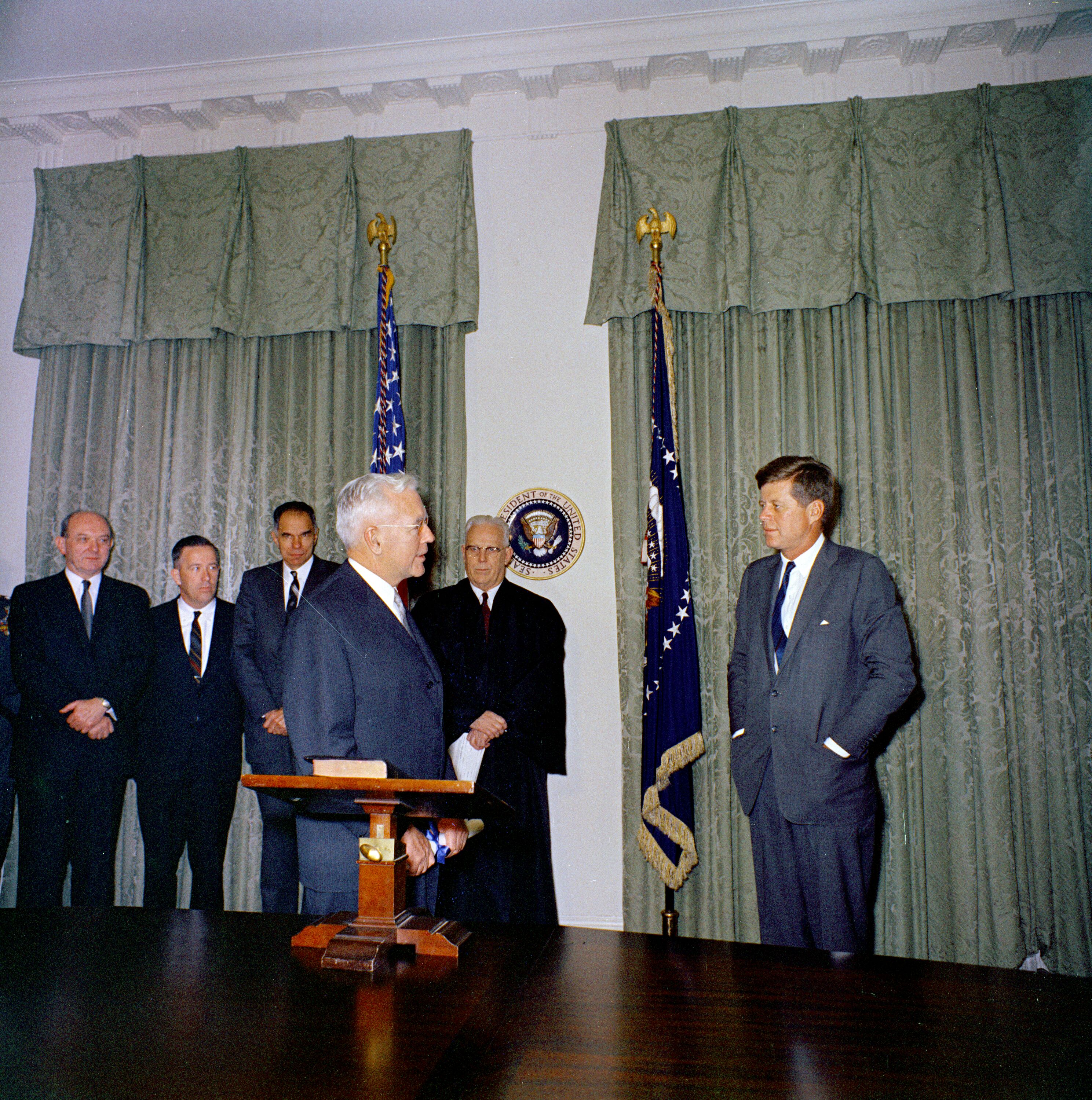 JFKWHP-KN-C19590