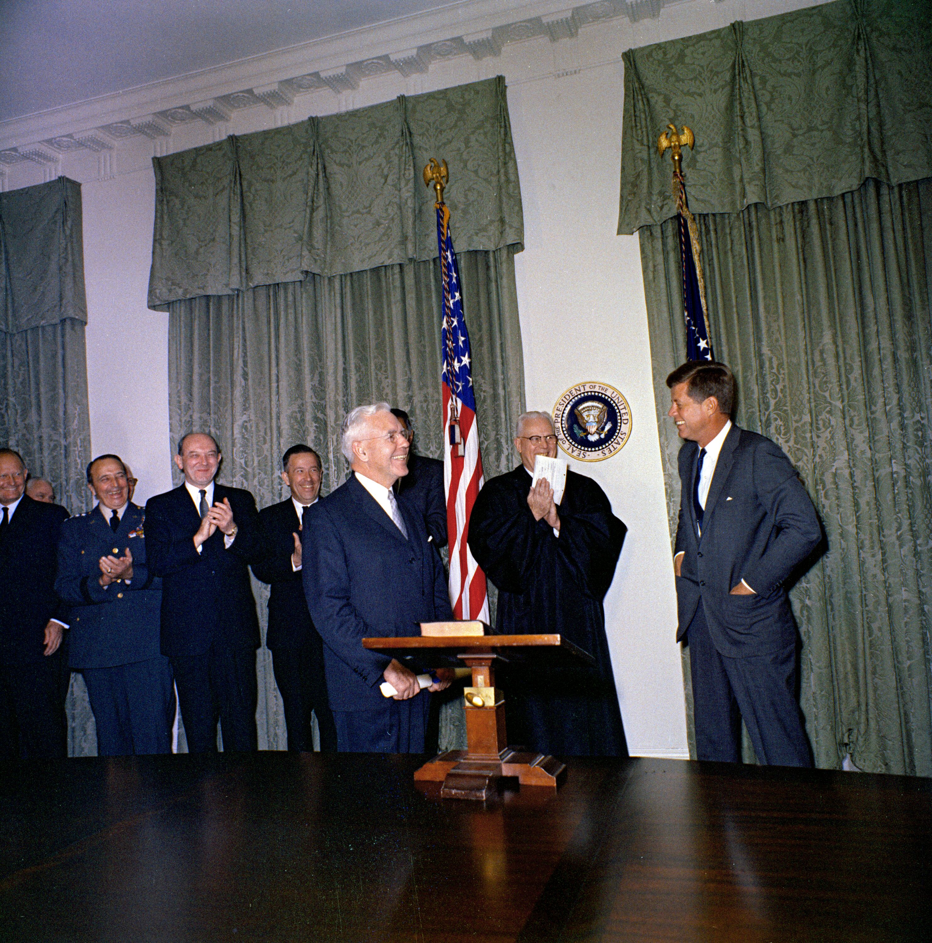 JFKWHP-KN-C19586