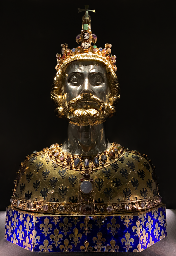 Bust of Charlemagne, 14th century, Aachen Cathedral Treasury, Germany. Photograph by Florian B. Gutsch